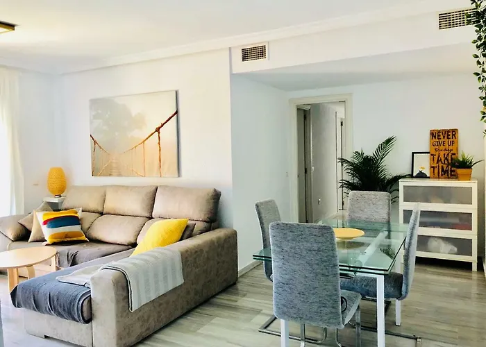 Luxury Bajondillo Beachfront Торремолинос