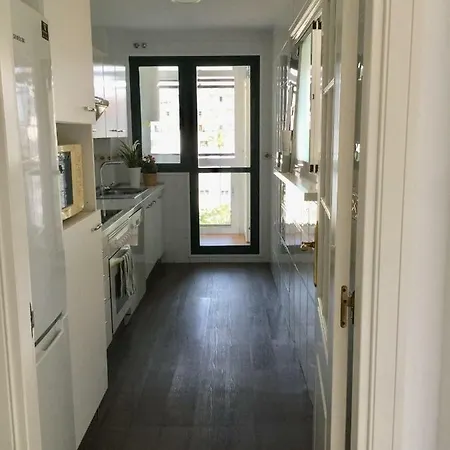 Luxury Bajondillo Beachfront * 토레몰리노스