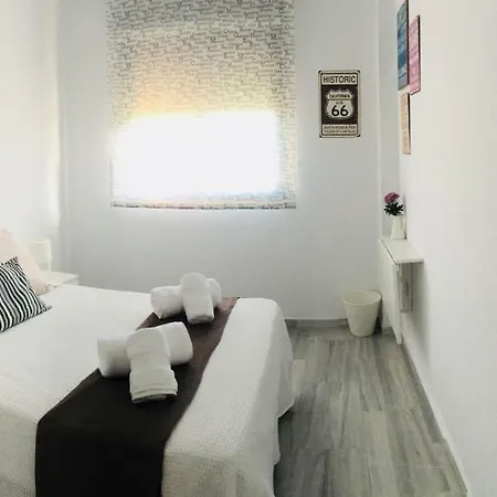 Luxury Bajondillo Beachfront Vakantiehuis