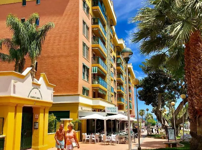 Luxury Bajondillo Beachfront Feriehus *